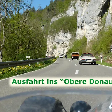 Winding-roads B'n'b Fur Cabrio, Sportwagen, Oldtimerfans & Biker Gasthof